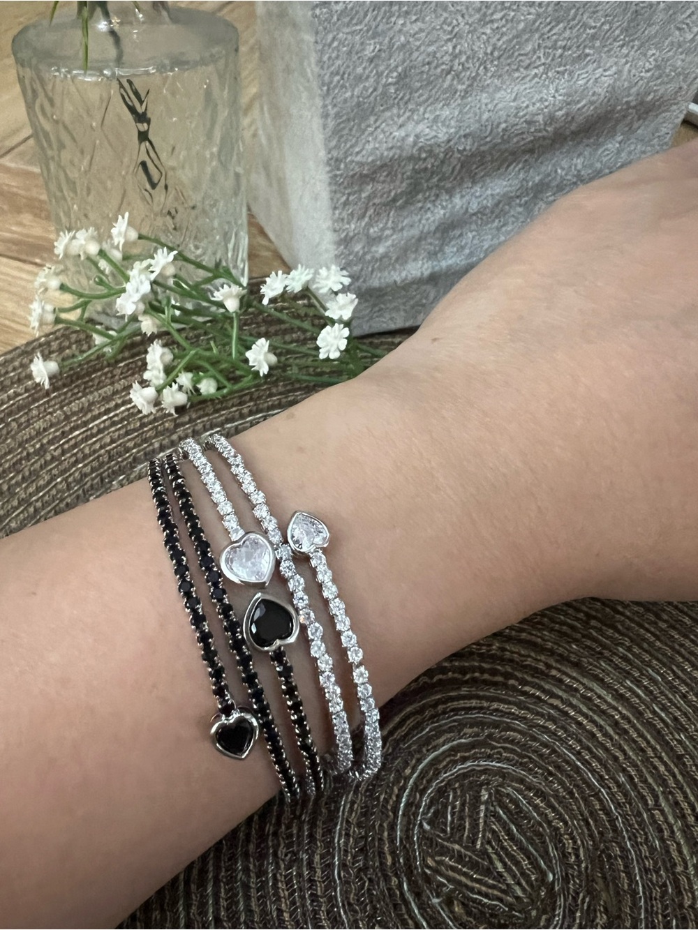 Elegant Heart Crystal Multi-Row Bracelet Set in Black and Silver